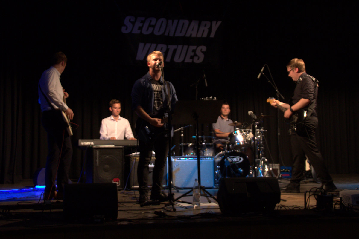 Secondary Virtues am 22.06.19 beim Abiball der ESS